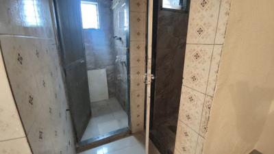 Bathroom Image of 850 Sq.ft 1.5 BHK Apartment / Flat for rent in Airoli Navi Mumbai for Rs. 24000