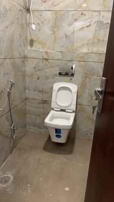 Bathroom Image of 700 Sq.ft 1 BHK Apartment / Flat for rent in Mahalakshmi Nagar Indore for Rs. 19999