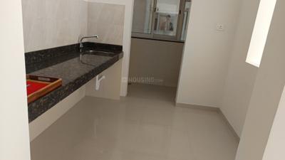 Kitchen Image of 1000 Sq.ft 2 BHK Apartment / Flat for rent in K Raheja Sterling Tower 4, Mohammed Wadi Pune for Rs. 32000