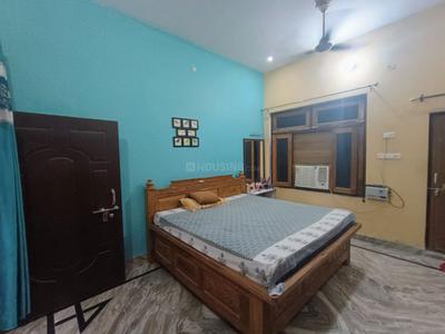 Bedroom Image of 1500 Sq.ft 4 BHK Builder Floor for rent in Jhalwa Allahabad for Rs. 25000