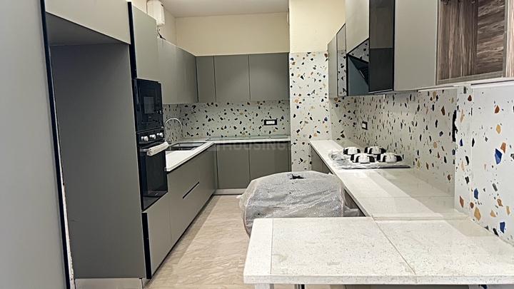 Sector 25, DLF Phase 2 Main Image 1