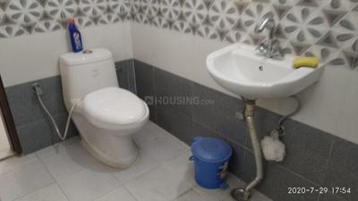 Bathroom Image of 900 Sq.ft 1 BHK Builder Floor for rent in Sector 46 Gurgaon for Rs. 23000