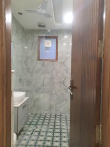 Common Bathroom Image of 2520 Sq.ft 4 BHK Builder Floor for sale in Green Field Colony Faridabad for Rs. 23000000