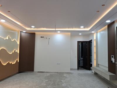 Living Room Image of 2250 Sq.ft 4 BHK Builder Floor for sale in Paschim Vihar New Delhi for Rs. 45000000