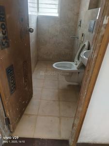 Bathroom Image of 1268 Sq.ft 3 BHK Apartment / Flat for rent in South Dum Dum Kolkata for Rs. 30000