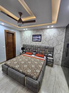 Bedroom Image of 2088 Sq.ft 4 BHK Builder Floor for sale in Mansarover Garden New Delhi for Rs. 40000000