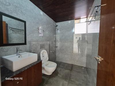 Bathroom Image of 1720 Sq.ft 3 BHK Apartment / Flat for rent in Argora Ranchi for Rs. 24800
