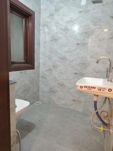 Common Bathroom Image of 800 Sq.ft 2 BHK Apartment / Flat for rent in Chhattarpur New Delhi for Rs. 25000