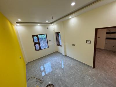 Bedroom Image of 2240 Sq.ft 5 BHK Independent House for sale in Chitaipur Varanasi for Rs. 15500000