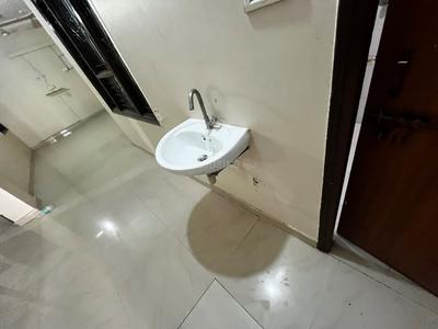 Bathroom Image of 1700 Sq.ft 4 BHK Apartment / Flat for sale in Shyam Nagar Kanpur for Rs. 6499999