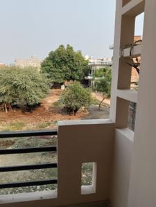 Balcony Image of 1200 Sq.ft 3 BHK Duplex for rent in Nagwa Lanka Varanasi for Rs. 12000