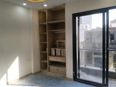 Bedroom Image of 1200 Sq.ft 3 BHK Builder Floor for sale in Vikaspuri New Delhi for Rs. 21000000