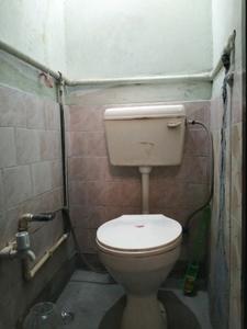 Common Bathroom Image of 668 Sq.ft 2 BHK Independent House for rent in Shahdara New Delhi for Rs. 25000