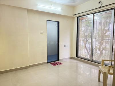 Bedroom Image of 586 Sq.ft 1 BHK Apartment / Flat for rent in Mulund East Mumbai for Rs. 32000