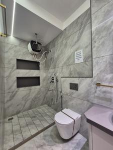 Bathroom Image of 5200 Sq.ft 5 BHK Independent House for sale in Apollo Sector E Golf Links, Kanadiya Indore for Rs. 35100000