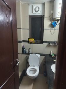 Bathroom Image of 937 Sq.ft 2 BHK Apartment / Flat for sale in Unitech Uniworld Gardens 2, Sector 47 Gurgaon for Rs. 16000000