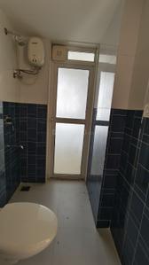 Bathroom Image of 735 Sq.ft 2 BHK Apartment / Flat for sale in Lodha Amara, Kolshet Thane for Rs. 14500000