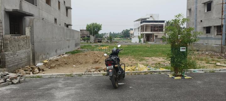 Triveni Gardens Main Image 1