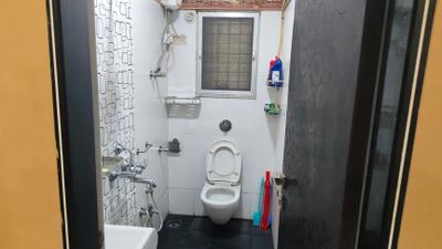 Image of 850 Sq.ft 2 BHK Apartment / Flat for sale in Dahisar West, Mumbai for Rs. 17500000
