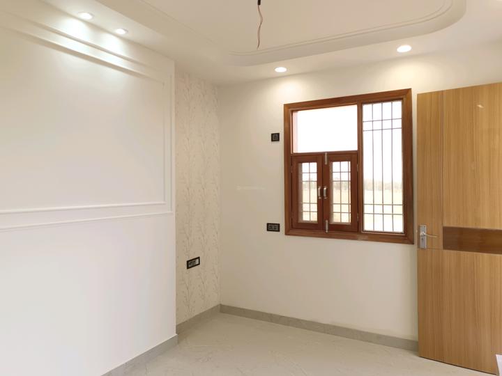 Malik Properties and Builders Main Image 1