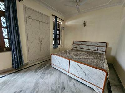 Bedroom Image of 800 Sq.ft 1 BHK Builder Floor for rent in Sector 23 Gurgaon for Rs. 25000