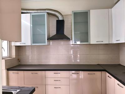 Kitchen Image of 3750 Sq.ft 4.5 BHK Duplex for sale in Emaar Palm Gardens, Sector 83 Gurgaon for Rs. 51000000