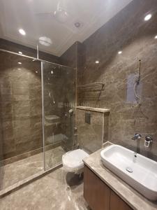 Bathroom Image of 2300 Sq.ft 3.5 BHK Builder Floor for sale in Swaraj Homes RWA Greater Kailash 2 Block E, Greater Kailash New Delhi for Rs. 85000000