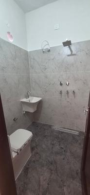 Bathroom Image of 1000 Sq.ft 2 BHK Builder Floor for rent in Golden Avenue Jalandhar for Rs. 20000