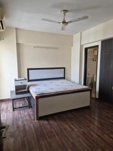 Bedroom Image of 1100 Sq.ft 2.5 BHK Apartment / Flat for rent in Sethi Max Royal, Sector 76 Noida for Rs. 33000