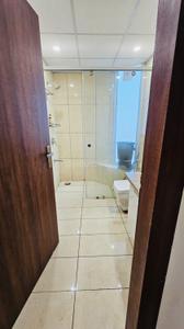 Bathroom Image of 1305 Sq.ft 2 BHK Apartment / Flat for sale in Godrej Oasis, Sector 88A Gurgaon for Rs. 14800000