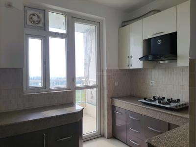 Kitchen Image of 1900 Sq.ft 3.5 BHK Apartment / Flat for sale in Indiabulls Centrum Park by Indiabulls, Sector 103 Gurgaon for Rs. 20000000