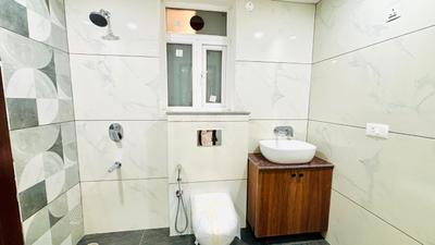 Image of 1752 Sq.ft 3 BHK Apartment / Flat for sale in Singhpura, Zirakpur for Rs. 9825000