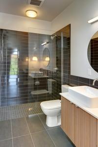 Bathroom Image of 3850 Sq.ft 4 BHK Apartment / Flat for sale in Vile Parle East Mumbai for Rs. 150000000
