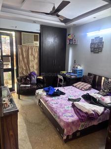 Bedroom Image of 1620 Sq.ft 3 BHK Builder Floor for sale in Model Town New Delhi for Rs. 25000000
