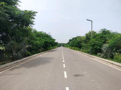 Image of 990 Sq.ft Residential Plot / Land for sale in Amolik Aster Woods, Sector 98, Faridabad for Rs. 16500000