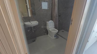 Bathroom Image of 580 Sq.ft 1 BHK Builder Floor for rent in Sector 38 Gurgaon for Rs. 36000