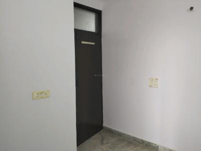 Bedroom Image of 540 Sq.ft 2 BHK Builder Floor for rent in New Ashok Nagar New Delhi for Rs. 16000