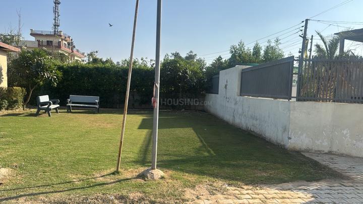 Gated society Main Image 1