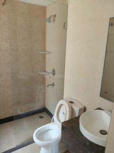 Bathroom Image of 1380 Sq.ft 3 BHK Apartment / Flat for rent in Suncity Parikrama, Sector 20 Panchkula for Rs. 50000