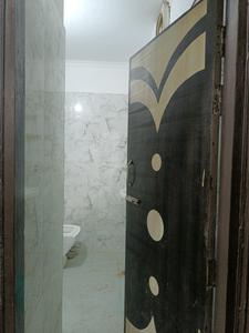 Common Bathroom Image of 200 Sq.ft 1 RK Apartment / Flat for rent in Masoodpur New Delhi for Rs. 13000