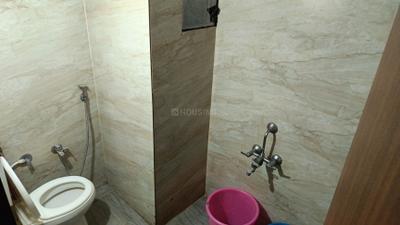 Bathroom Image of 600 Sq.ft 1 BHK Apartment / Flat for rent in Nipania Indore for Rs. 9000