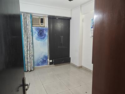 Bedroom Image of 1050 Sq.ft 2 BHK Apartment / Flat for sale in Panchsheel Wellington, Crossings Republik Ghaziabad for Rs. 8500000