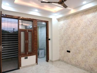 Bedroom Image of 1300 Sq.ft 3 BHK Builder Floor for sale in Shalimar Garden Ghaziabad for Rs. 9000000