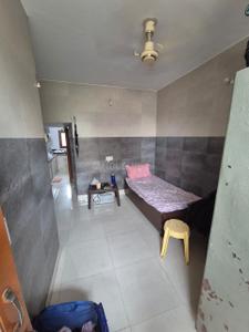 Bathroom Image of 540 Sq.ft 1 BHK Builder Floor for rent in Sector 17 Gurgaon for Rs. 23000