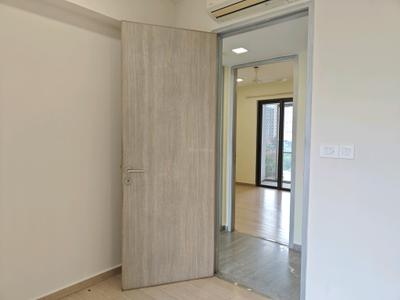 Bedroom Image of 1000 Sq.ft 2 BHK Apartment / Flat for sale in Lodha New Cuffe Parade, Sion Mumbai for Rs. 31000000