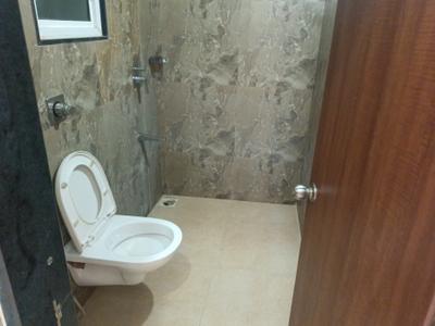 Bathroom Image of 650 Sq.ft 1 BHK Apartment / Flat for rent in VTP Leonara Building C And F, Mahalunge Pune for Rs. 25000