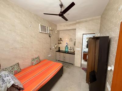 Bedroom Image of 370 Sq.ft 1 RK Builder Floor for rent in Arun Vihar, Sector 37 Noida for Rs. 16400