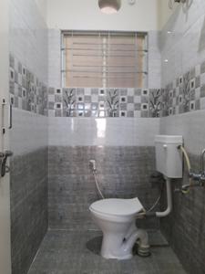 Common Bathroom Image of 500 Sq.ft 1 BHK Apartment / Flat for rent in Electronic City Phase 2 Bengaluru for Rs. 12500