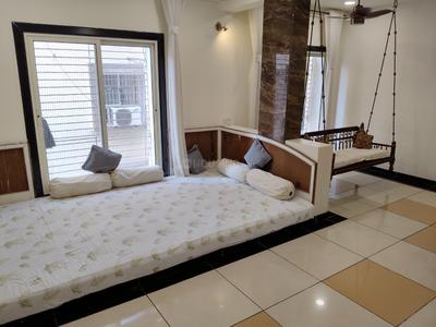 Bedroom Image of 3400 Sq.ft 4 BHK Apartment / Flat for rent in Palasia Indore for Rs. 120000