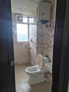 Image of 1600 Sq.ft 3 BHK Apartment / Flat for rent in Sethi Max Royal, Sector 76, Noida for Rs. 48000